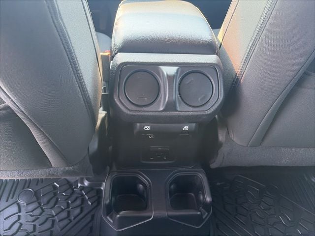 2021 Jeep Wrangler Unlimited Sahara 4x4