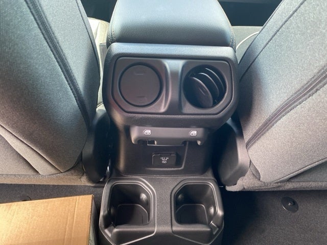 2024 Jeep Wrangler WRANGLER 4-DOOR SAHARA