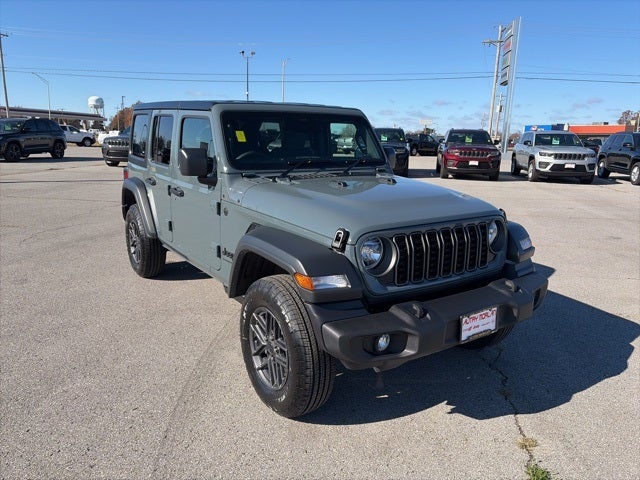 2026 Jeep Wrangler 4-Door Sport RHD 4x4