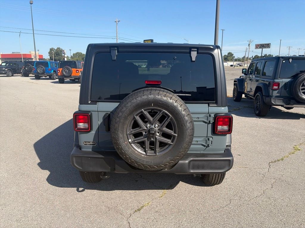 2026 Jeep Wrangler 4-Door Sport RHD 4x4