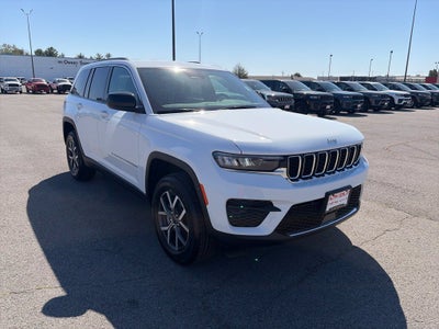2027 Jeep Grand Cherokee GRAND CHEROKEE LAREDO 4X2