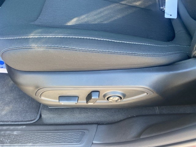 2025 Jeep Grand Cherokee GRAND CHEROKEE LAREDO 4X2