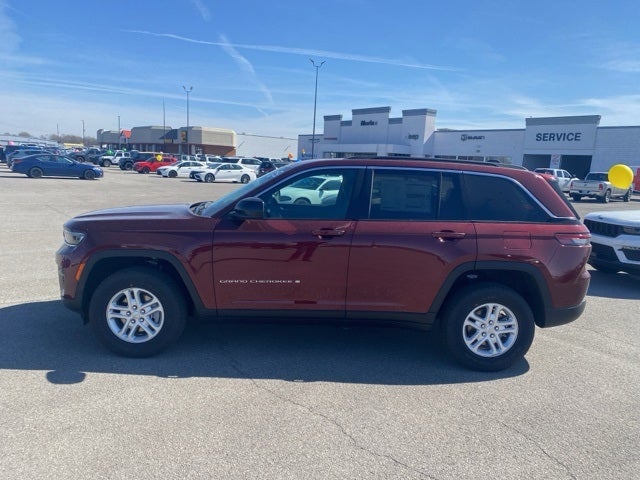 2025 Jeep Grand Cherokee GRAND CHEROKEE LAREDO 4X2