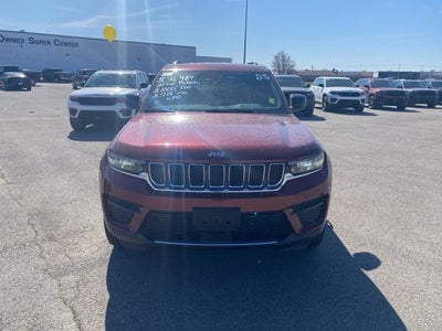 2025 Jeep Grand Cherokee GRAND CHEROKEE LAREDO 4X2