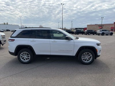 2026 Jeep Grand Cherokee GRAND CHEROKEE LAREDO 4X2