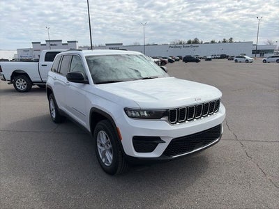 2026 Jeep Grand Cherokee GRAND CHEROKEE LAREDO 4X2