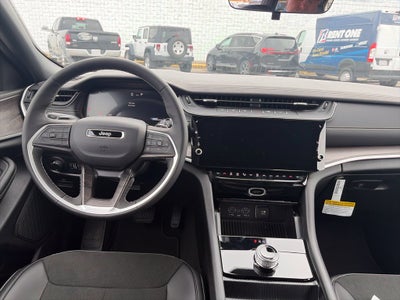 2027 Jeep Grand Cherokee GRAND CHEROKEE LAREDO ALTITUDE 4X2