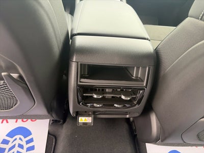 2027 Jeep Grand Cherokee GRAND CHEROKEE LAREDO ALTITUDE 4X2