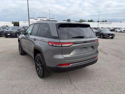 2027 Jeep Grand Cherokee GRAND CHEROKEE LAREDO ALTITUDE 4X2