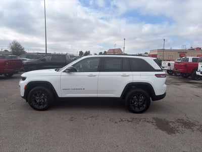 2027 Jeep Grand Cherokee GRAND CHEROKEE LAREDO ALTITUDE 4X2