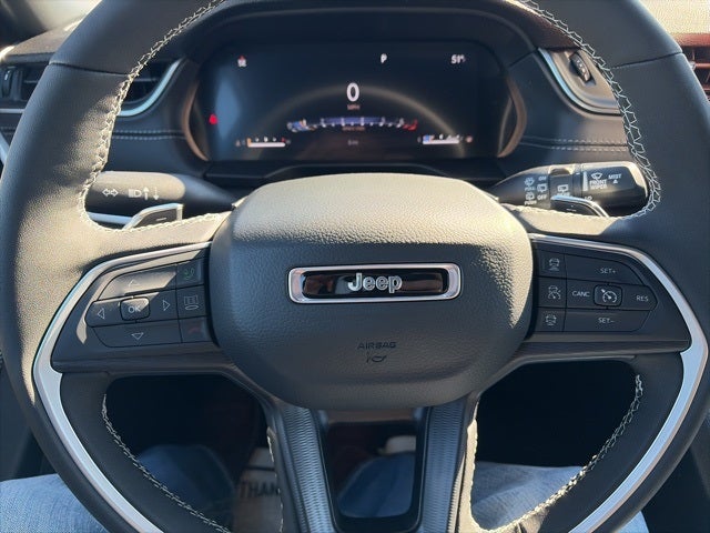 2025 Jeep Grand Cherokee GRAND CHEROKEE LAREDO X 4X4