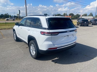 2025 Jeep Grand Cherokee GRAND CHEROKEE LAREDO 4X4