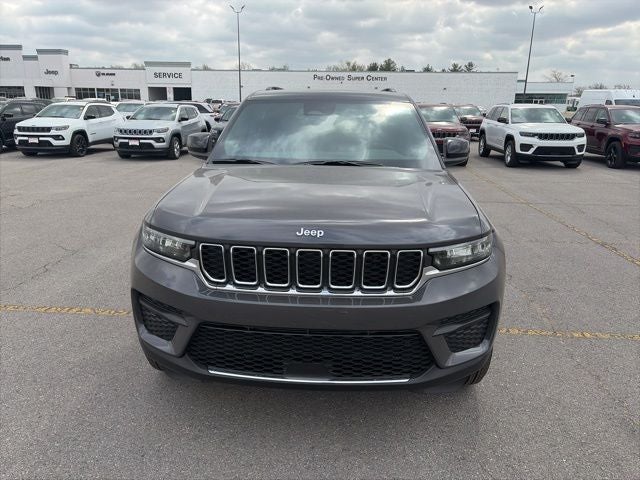 2026 Jeep Grand Cherokee GRAND CHEROKEE LAREDO X 4X4