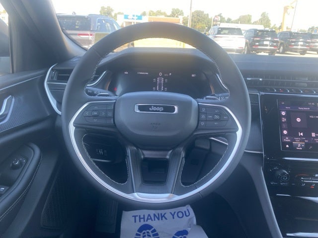 2025 Jeep Grand Cherokee GRAND CHEROKEE LAREDO 4X4