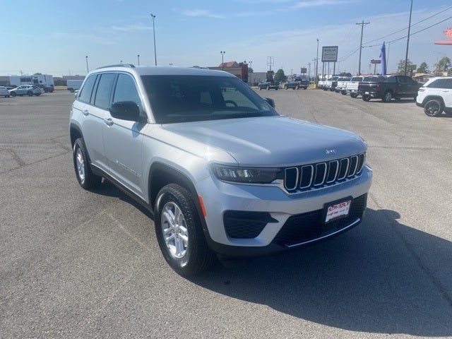 2025 Jeep Grand Cherokee GRAND CHEROKEE LAREDO 4X4
