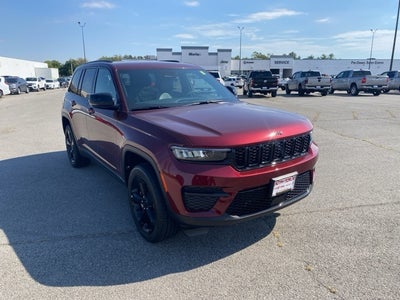 2025 Jeep Grand Cherokee GRAND CHEROKEE ALTITUDE 4X4