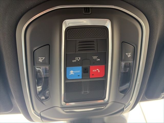 2026 Jeep Grand Cherokee GRAND CHEROKEE LAREDO 4X4