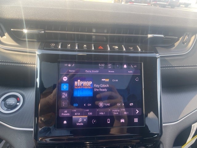 2025 Jeep Grand Cherokee GRAND CHEROKEE LAREDO X 4X4