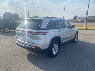 2025 Jeep Grand Cherokee GRAND CHEROKEE LAREDO X 4X4