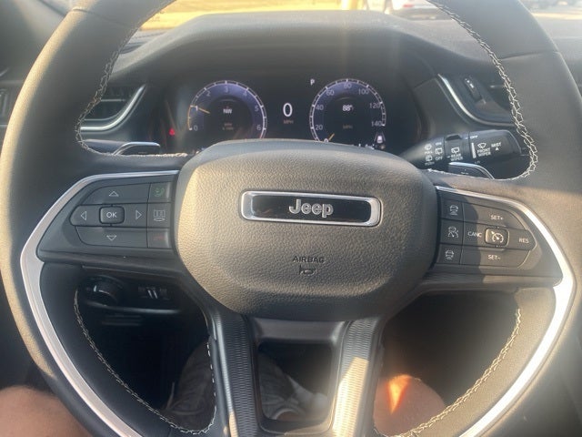 2025 Jeep Grand Cherokee GRAND CHEROKEE LAREDO X 4X4