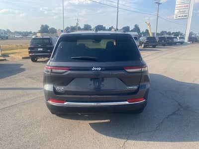 2025 Jeep Grand Cherokee GRAND CHEROKEE LAREDO X 4X4