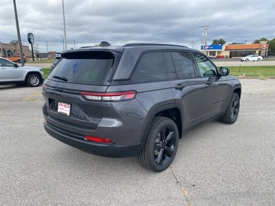 2025 Jeep Grand Cherokee GRAND CHEROKEE ALTITUDE 4X4