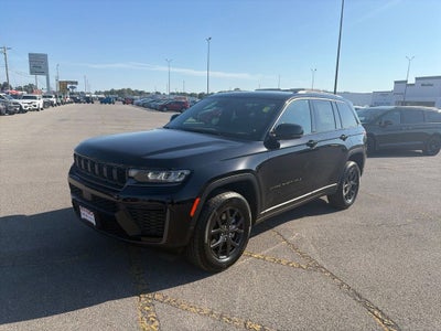 2027 Jeep Grand Cherokee GRAND CHEROKEE LAREDO ALTITUDE 4X4