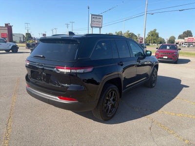 2027 Jeep Grand Cherokee GRAND CHEROKEE LAREDO ALTITUDE 4X4