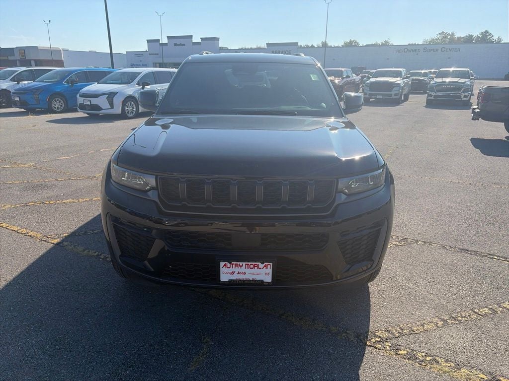 2027 Jeep Grand Cherokee GRAND CHEROKEE LAREDO ALTITUDE 4X4