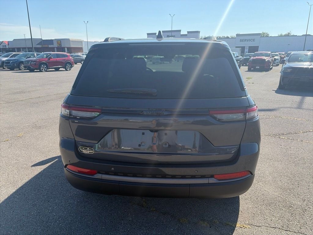 2026 Jeep Grand Cherokee GRAND CHEROKEE LAREDO ALTITUDE 4X4