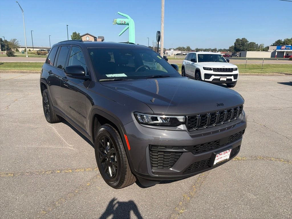 2026 Jeep Grand Cherokee GRAND CHEROKEE LAREDO ALTITUDE 4X4