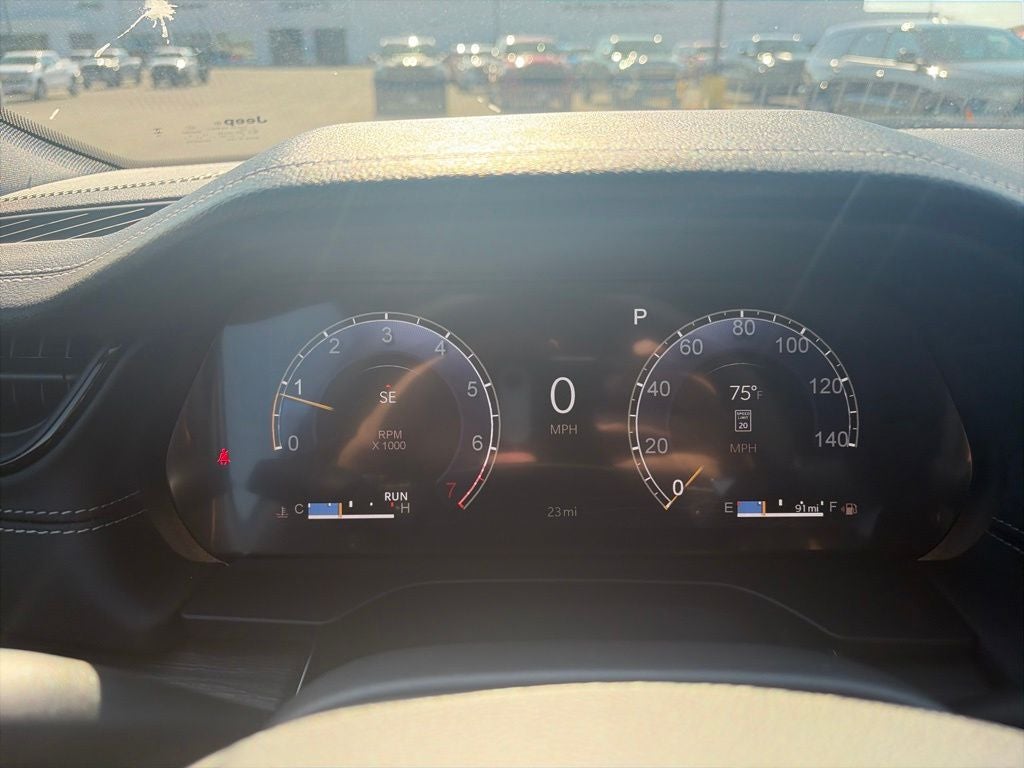 2027 Jeep Grand Cherokee GRAND CHEROKEE LAREDO ALTITUDE 4X4