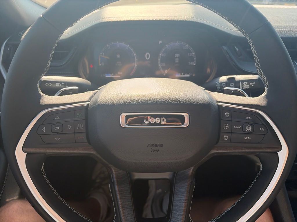 2027 Jeep Grand Cherokee GRAND CHEROKEE LAREDO ALTITUDE 4X4