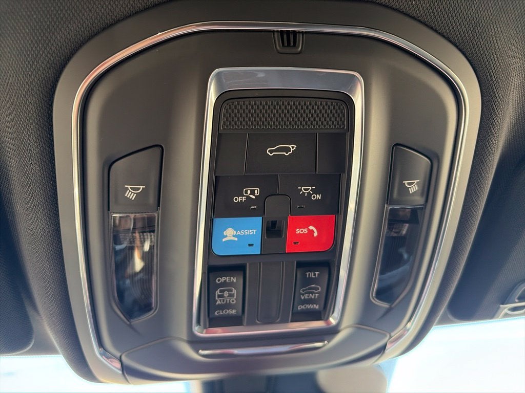 2027 Jeep Grand Cherokee GRAND CHEROKEE LAREDO ALTITUDE 4X4