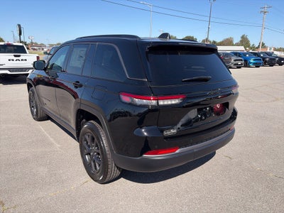 2027 Jeep Grand Cherokee GRAND CHEROKEE LAREDO ALTITUDE 4X4