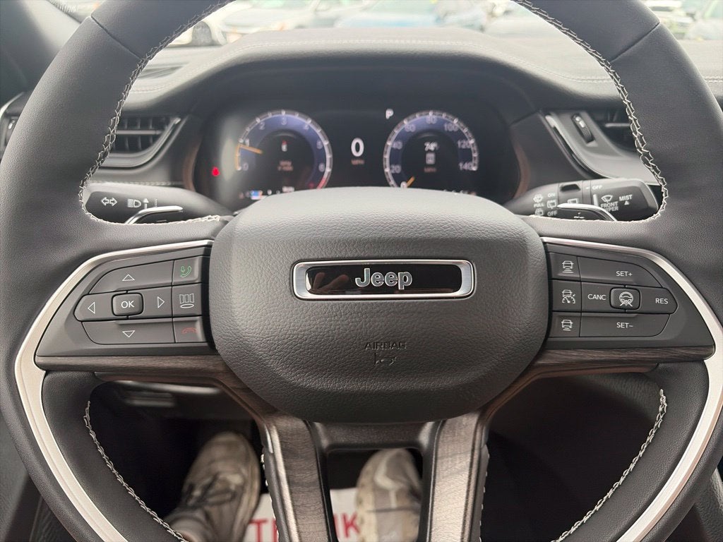 2027 Jeep Grand Cherokee GRAND CHEROKEE LIMITED 4X4