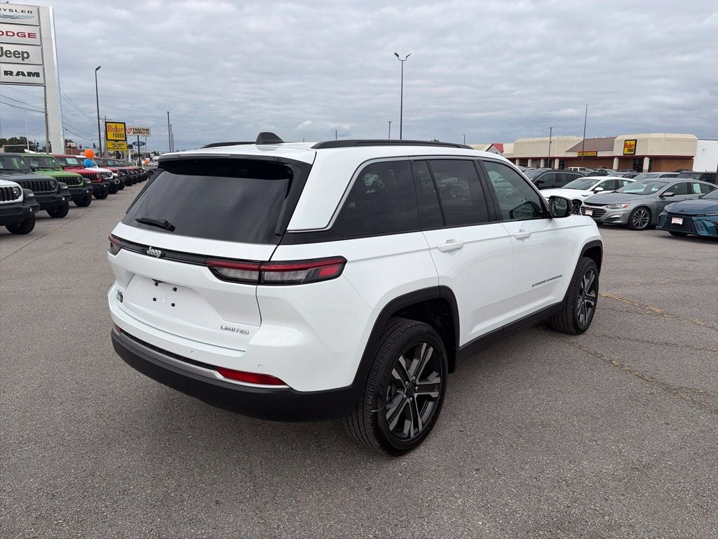 2027 Jeep Grand Cherokee GRAND CHEROKEE LIMITED 4X4
