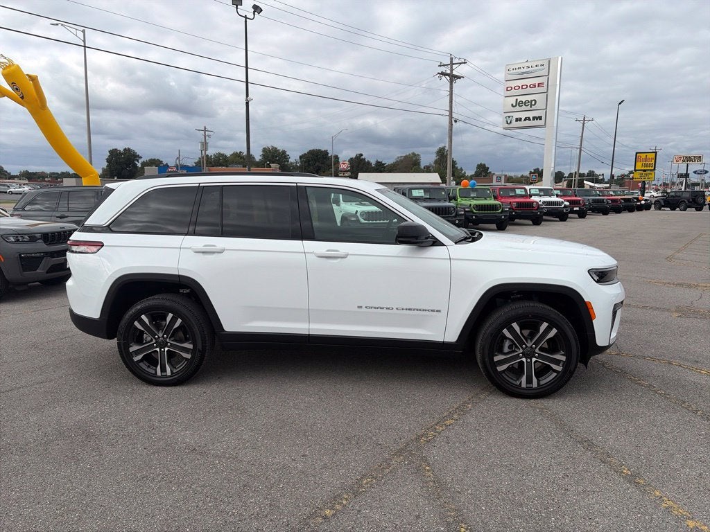 2027 Jeep Grand Cherokee GRAND CHEROKEE LIMITED 4X4