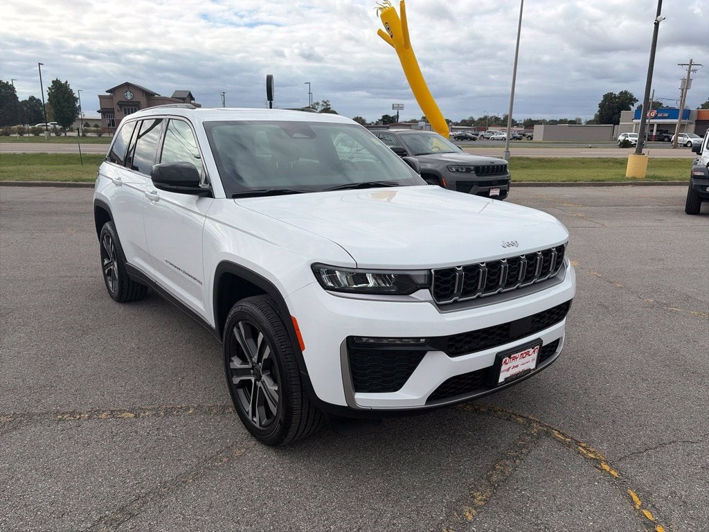 2027 Jeep Grand Cherokee GRAND CHEROKEE LIMITED 4X4