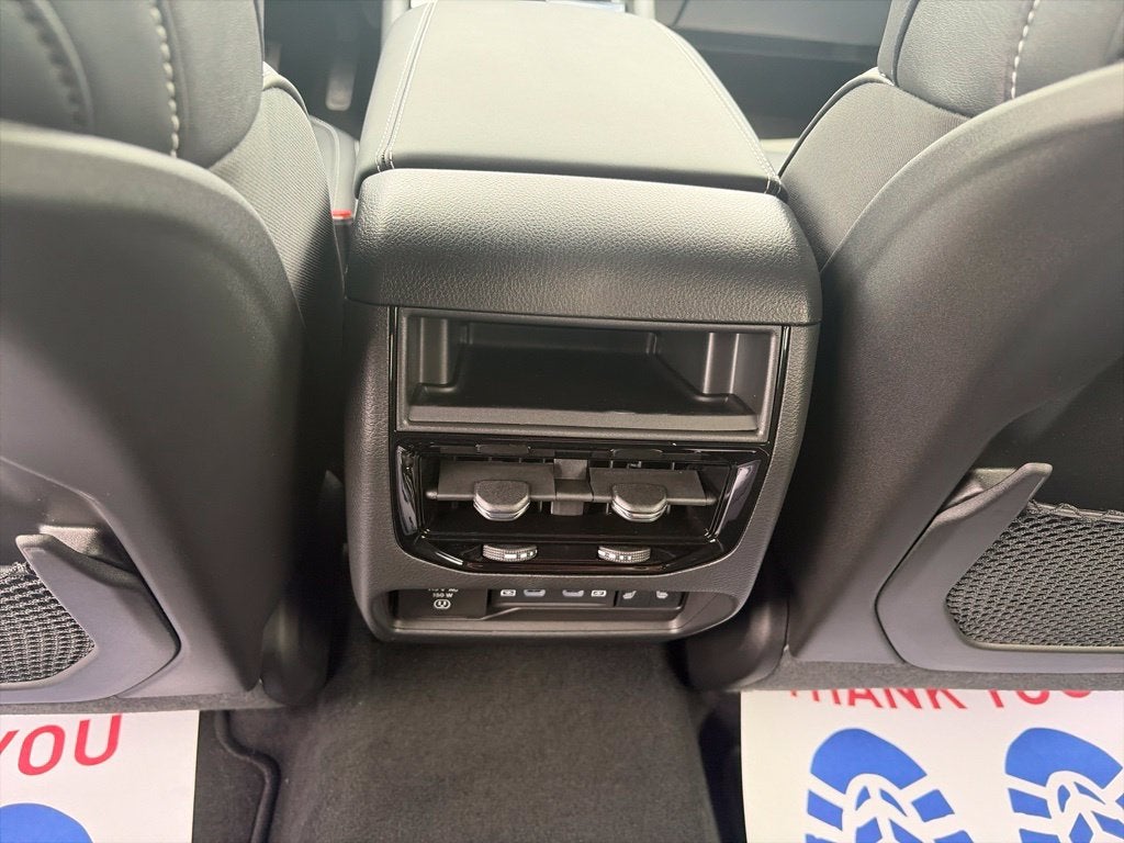 2027 Jeep Grand Cherokee GRAND CHEROKEE LIMITED RESERVE 4X4