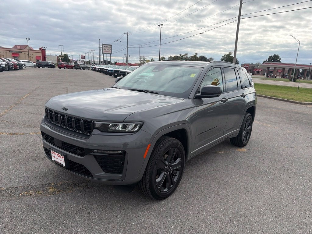 2027 Jeep Grand Cherokee GRAND CHEROKEE LIMITED RESERVE 4X4