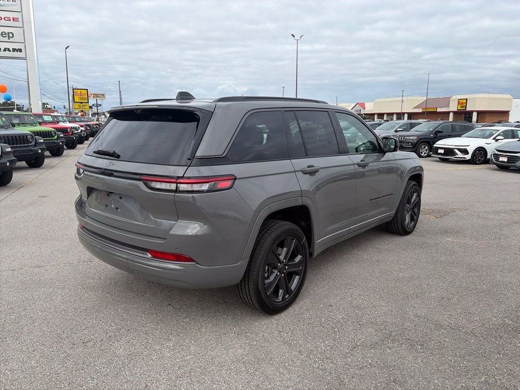 2027 Jeep Grand Cherokee GRAND CHEROKEE LIMITED RESERVE 4X4
