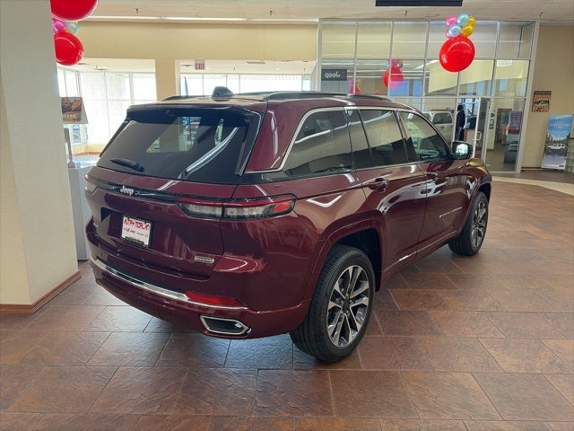 2025 Jeep Grand Cherokee GRAND CHEROKEE OVERLAND 4X4