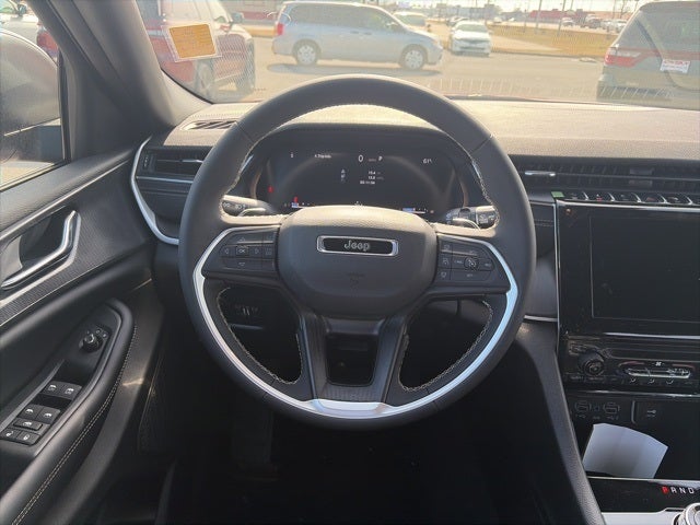 2026 Jeep Grand Cherokee GRAND CHEROKEE L LAREDO 4X2