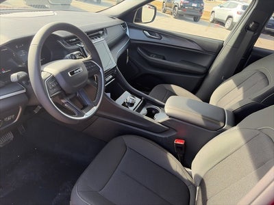 2026 Jeep Grand Cherokee GRAND CHEROKEE L LAREDO 4X2