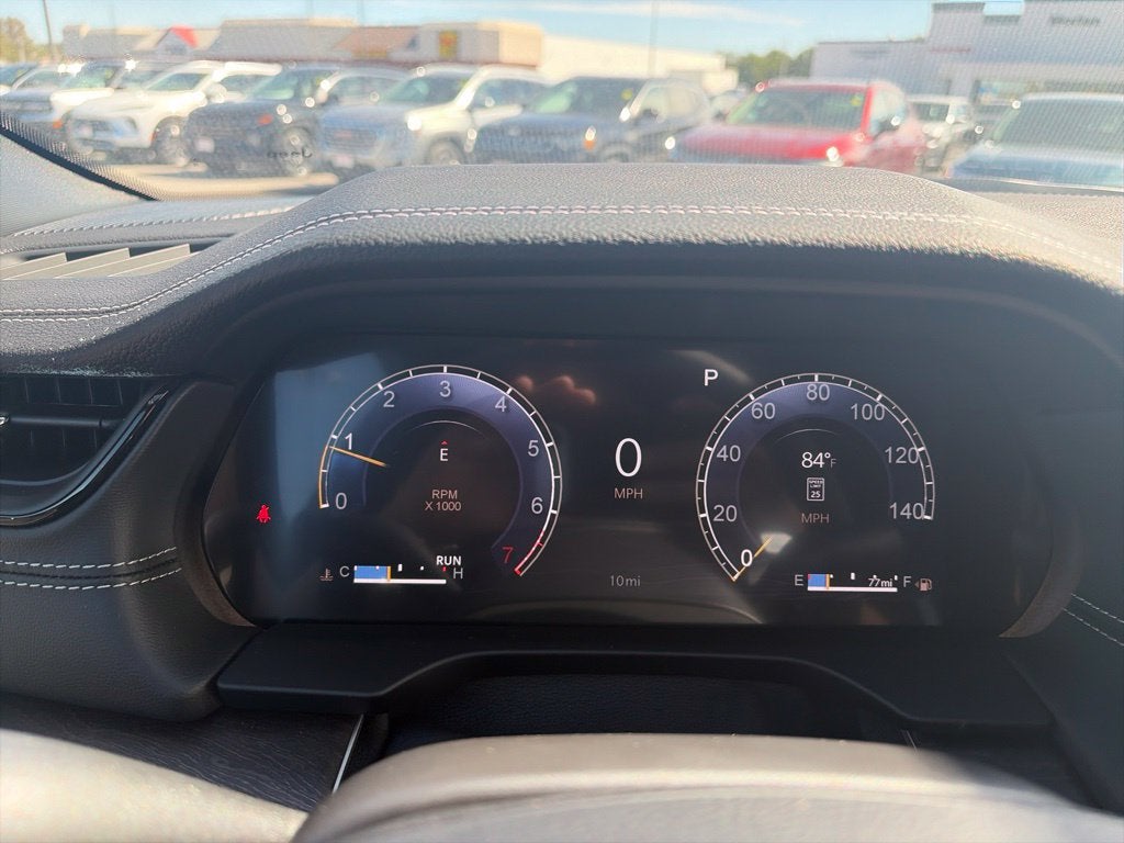2027 Jeep Grand Cherokee GRAND CHEROKEE L LAREDO ALTITUDE 4X2