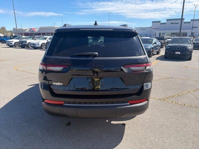 2027 Jeep Grand Cherokee GRAND CHEROKEE L LAREDO ALTITUDE 4X2