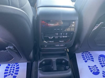 2025 Jeep Grand Cherokee GRAND CHEROKEE L LAREDO X 4X4