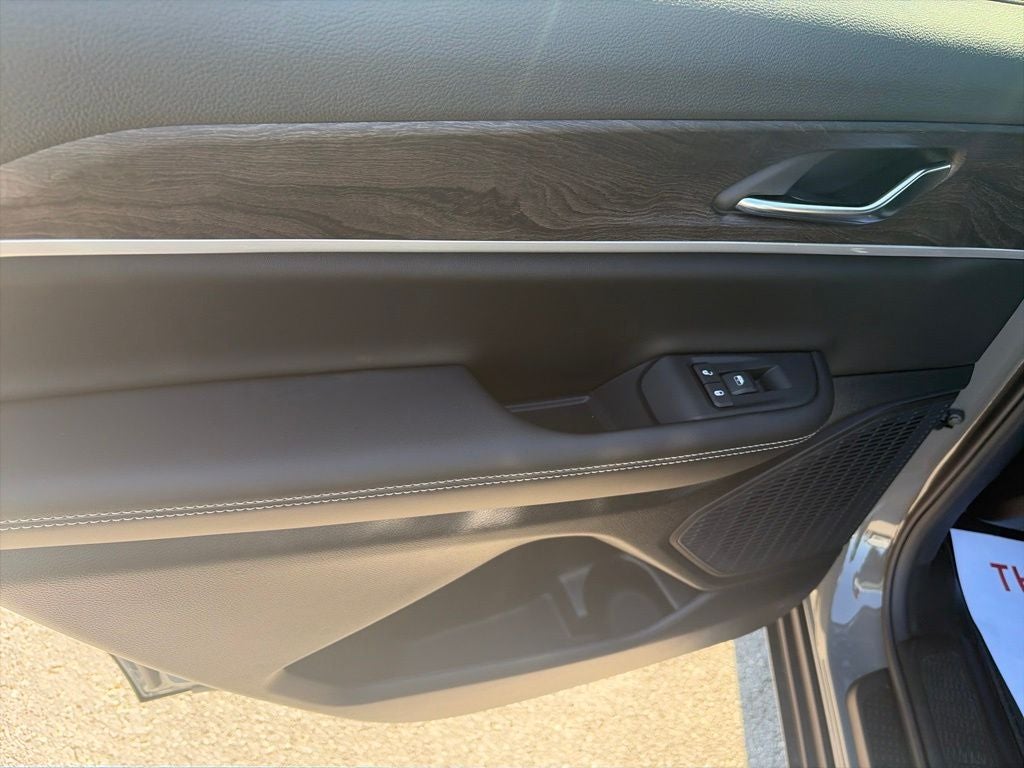 2027 Jeep Grand Cherokee GRAND CHEROKEE L LAREDO ALTITUDE 4X4