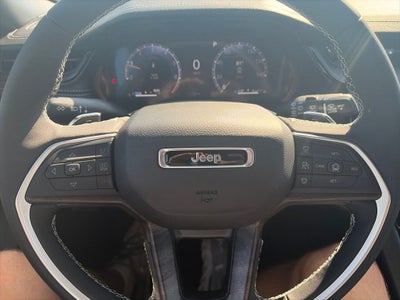 2027 Jeep Grand Cherokee GRAND CHEROKEE L LAREDO ALTITUDE 4X4